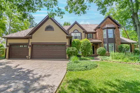 1000 Oakland Dr, Barrington, IL 60010