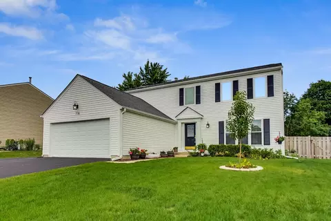 776 Edelweiss Dr, Lake Zurich, IL 60047
