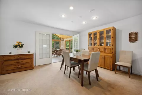 39 W425 Capulet Cir, Elgin, IL 60124 photo 9