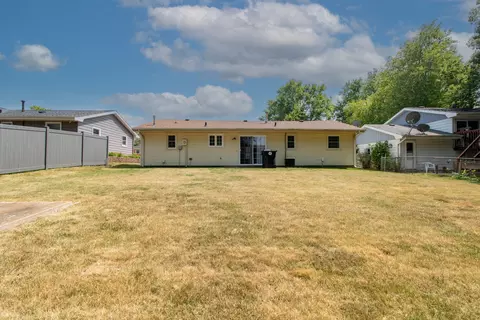 1812 Jacobssen Dr, Normal, IL 61761 photo 24