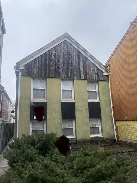 2339 W 19th St, Chicago, IL 60608