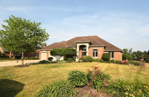 25645 S Kensington Ln, Monee, IL 60449