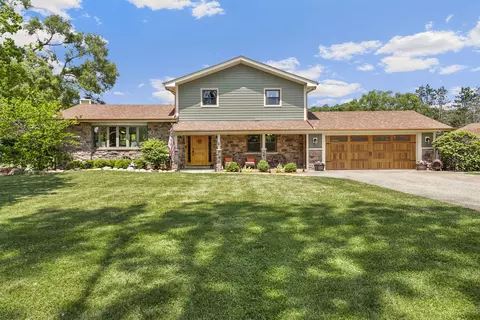 27827 W May St, Wauconda, IL 60084