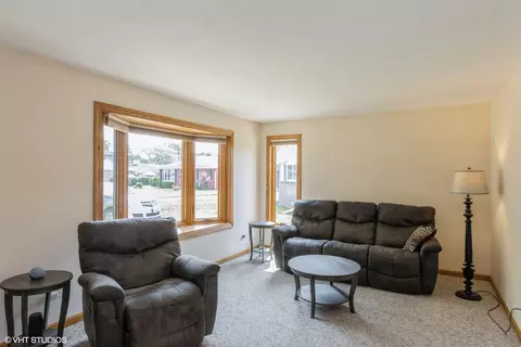 3908 Redwing Ct, Rolling Meadows, IL 60008 photo 3