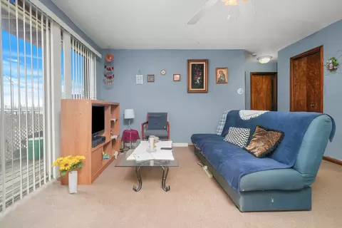 8310 W 47th St #5, Lyons, IL 60534 photo 2