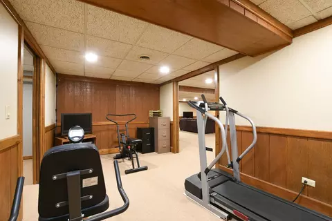 1728 Maple Ln, Wheaton, IL 60187 photo 37