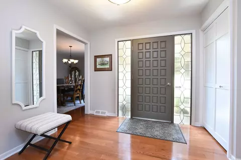 1728 Maple Ln, Wheaton, IL 60187 photo 5