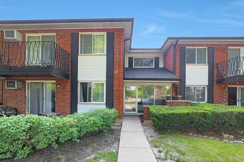 1122 N Dale Ave #1L, Arlington Heights, IL 60004