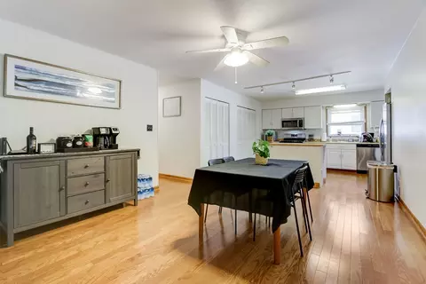 921 Beverly Dr, Wheeling, IL 60090 photo 10