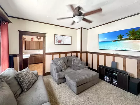 110 E Roosevelt St, Freeport, IL 61032 photo 14