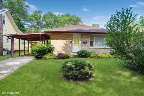 3232 Emmaus Ave, Zion, IL 60099