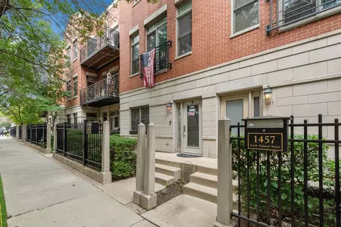 1457 S Halsted St, Chicago, IL 60607