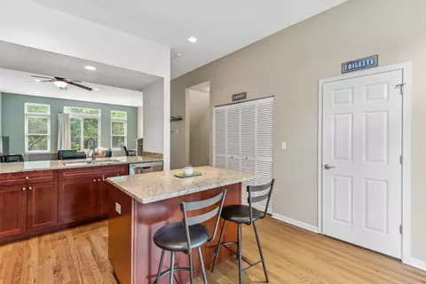 1457 S Halsted St, Chicago, IL 60607 photo 9