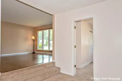 3907 Maple Ave, Mchenry, IL 60050 photo 9