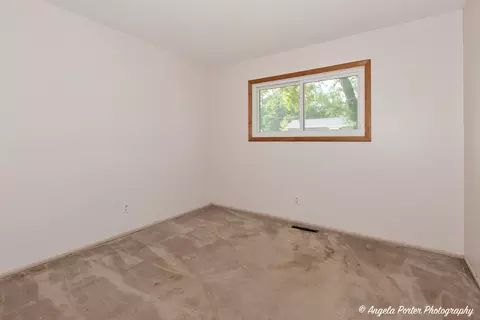 3907 Maple Ave, Mchenry, IL 60050 photo 19