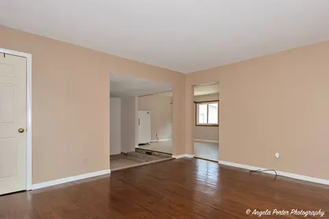 3907 Maple Ave, Mchenry, IL 60050 photo 7