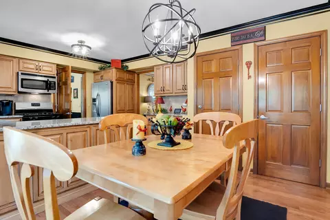 125 Split Oak Rd, Naperville, IL 60565 photo 9