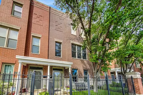 4022 N Clark St, Chicago, IL 60613