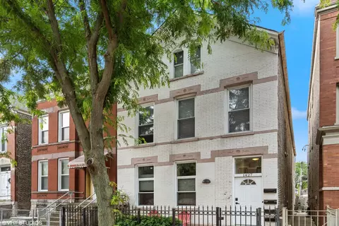 1427 W Superior St #2R, Chicago, IL 60642