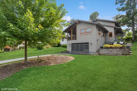 33160 N Cove Rd, Grayslake, IL 60030