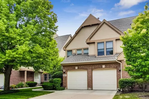 2529 Windrush Ln, Northbrook, IL 60062