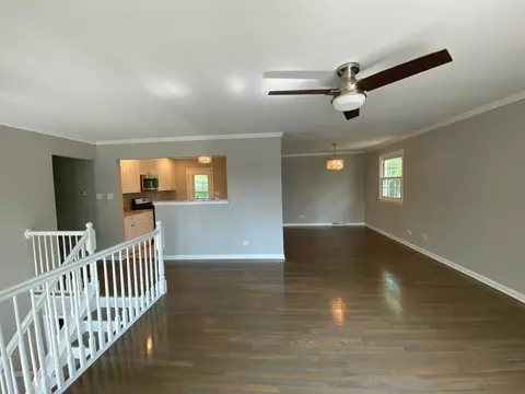 17015 Elm Dr, Hazel Crest, IL 60429 photo 2