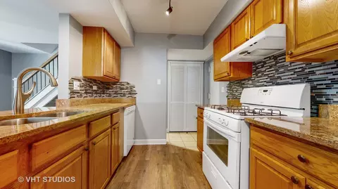 1202 Spur Ct #1202, Wheeling, IL 60090 photo 14