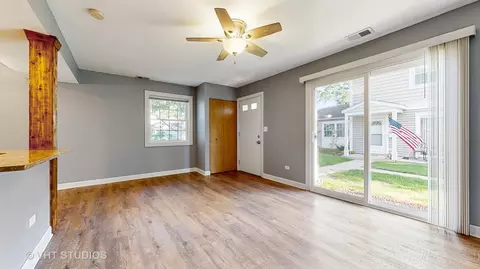 1202 Spur Ct #1202, Wheeling, IL 60090 photo 7