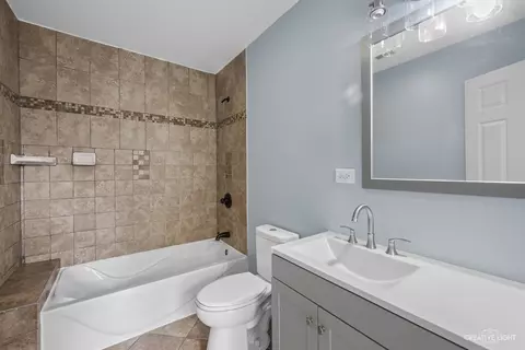 1201 Dearborn Ave, Aurora, IL 60505 photo 18