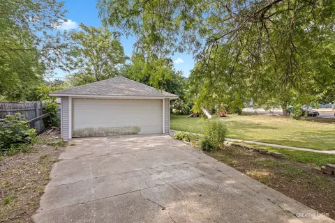 1201 Dearborn Ave, Aurora, IL 60505 photo 23