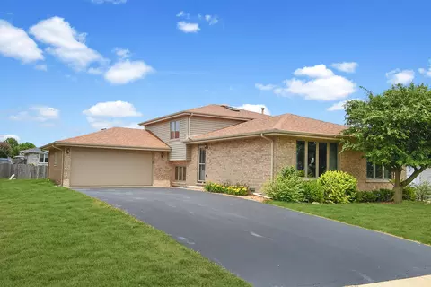 9248 170th St, Orland Hills, IL 60487