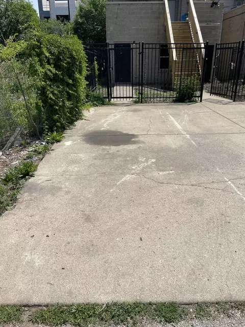 2128 W Madison St #1, Chicago, IL 60612 photo 17