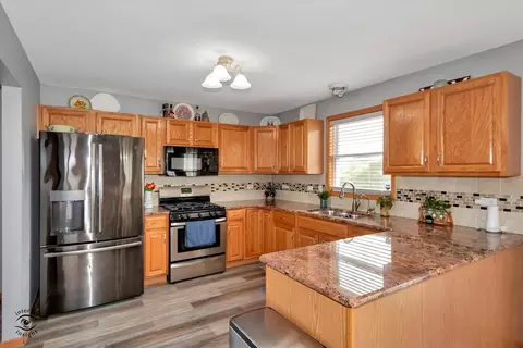 3211 Sandy Ridge Dr, Steger, IL 60475 photo 12