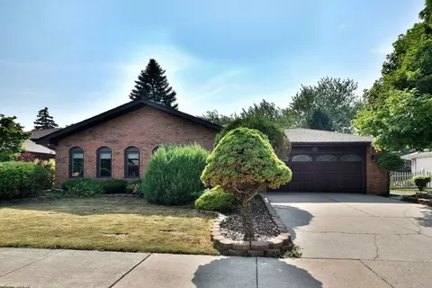 15564 Hollyhock Ct, Orland Park, IL 60462