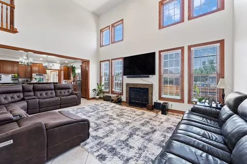 718 Edgewater Dr, Morris, IL 60450 photo 7