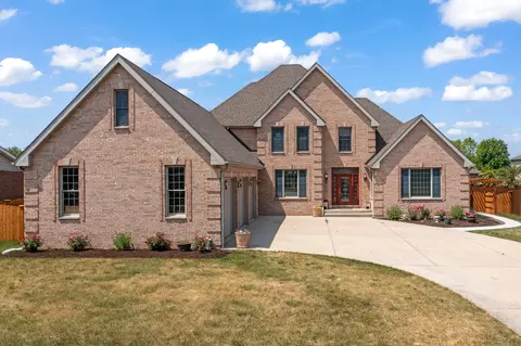 718 Edgewater Dr, Morris, IL 60450 photo 3
