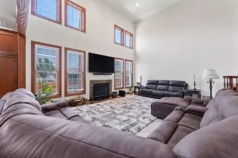 718 Edgewater Dr, Morris, IL 60450 photo 8