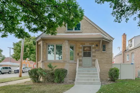 6024 W 55th St, Chicago, IL 60638