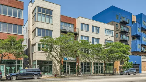 1730 N Western Ave #203, Chicago, IL 60647