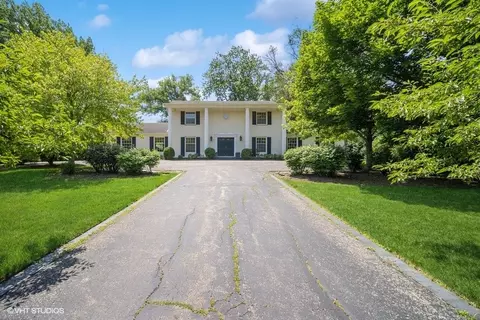 1881 Farm Rd, Lake Forest, IL 60045
