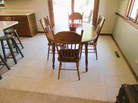 906 Fortress Dr, Mchenry, IL 60050 photo 15