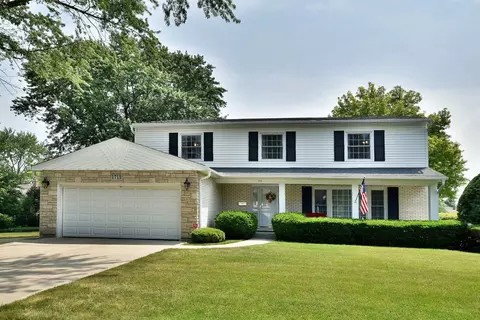 1715 N Stratford Rd, Arlington Heights, IL 60004
