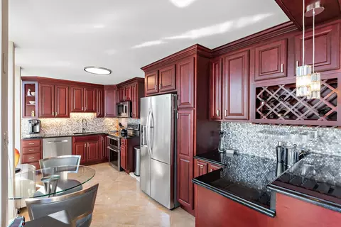 111 E Chestnut St #35C, Chicago, IL 60611 photo 11