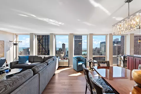 111 E Chestnut St #35C, Chicago, IL 60611 photo 5