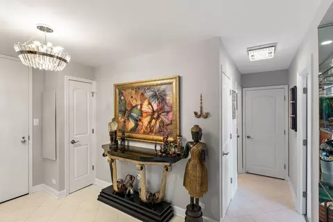 111 E Chestnut St #35C, Chicago, IL 60611 photo 12