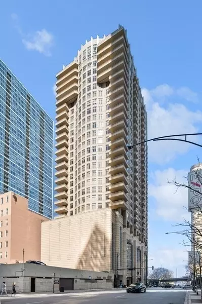 530 N Lake Shore Dr #1706, Chicago, IL 60611