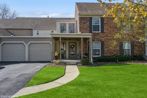 417 Dunham Pl #417, Saint Charles, IL 60174