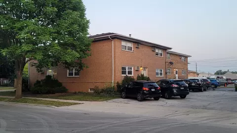 4600 Maple Ave, Brookfield, IL 60513 photo 5