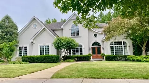 2365 Brookwood Ct, Aurora, IL 60502