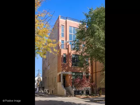 1744 W Belmont Ave #2, Chicago, IL 60657